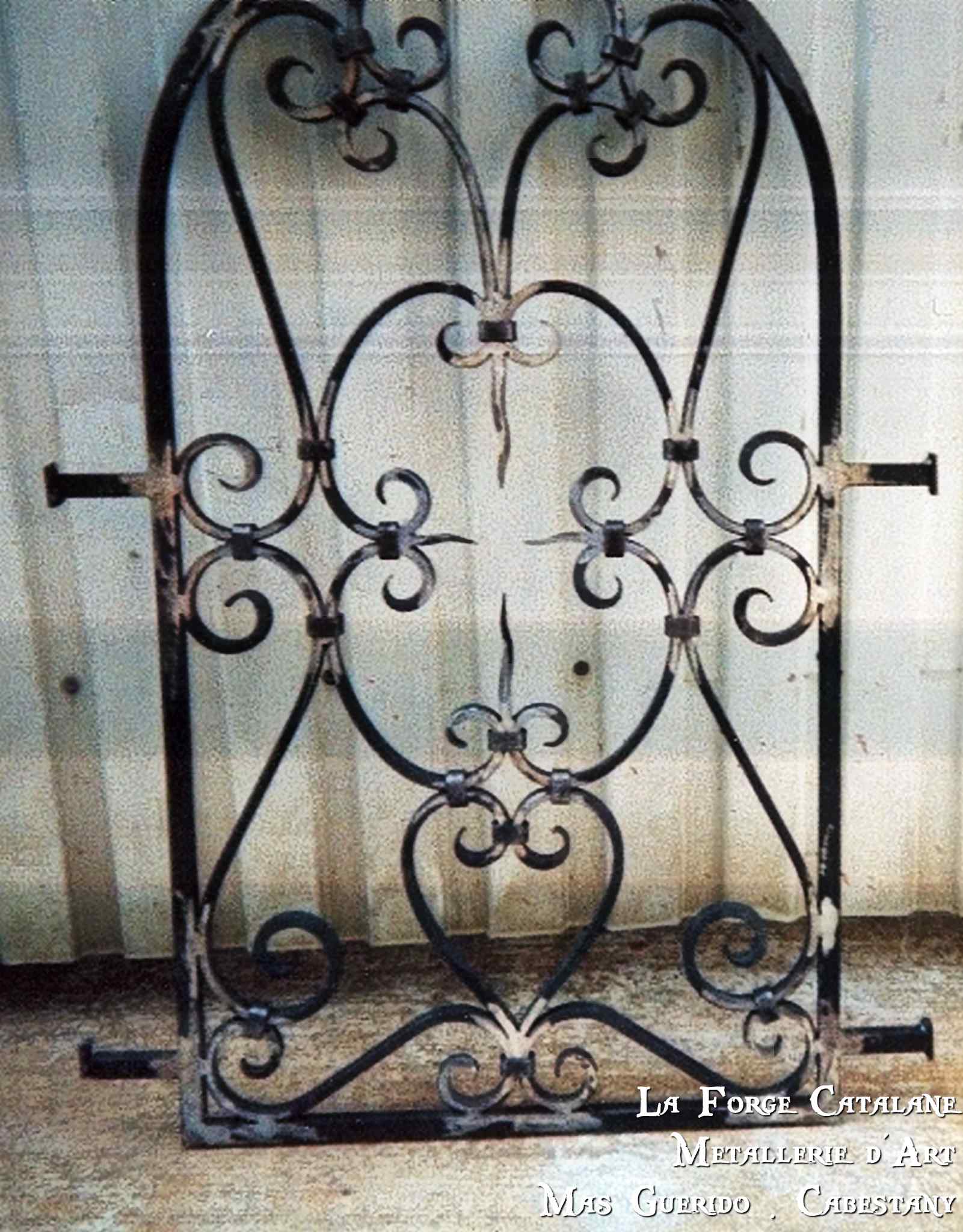 grille motif andalou forge catalane.jpg